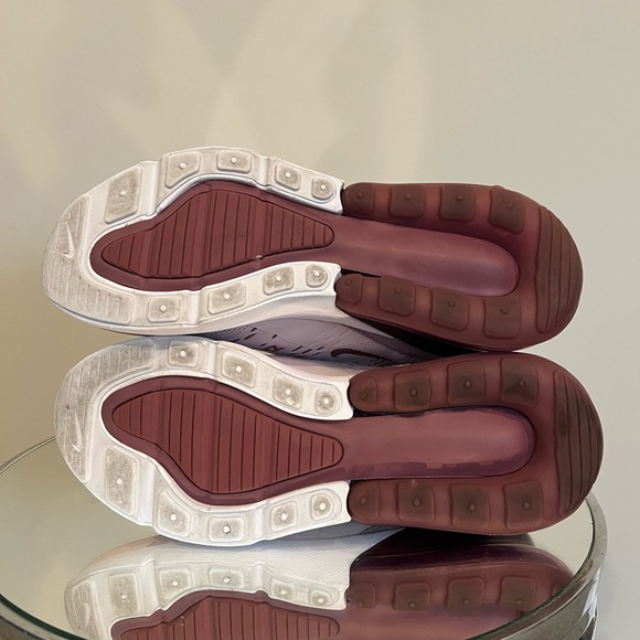 EUC! Custom Made Nike Air Max 270 in these gorgeous hues of purple are a size 7. - Picture 8 of 12